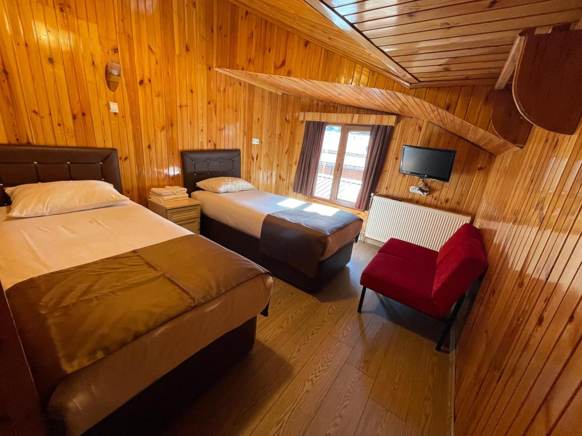 Ozkan Otel Uzungöl Exterior foto